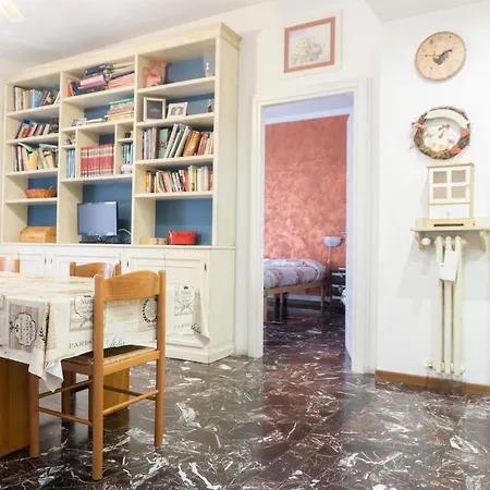 Re Lear Apartment *