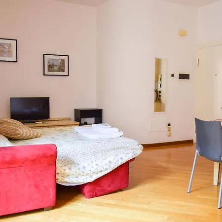 Apartment Re Lear *