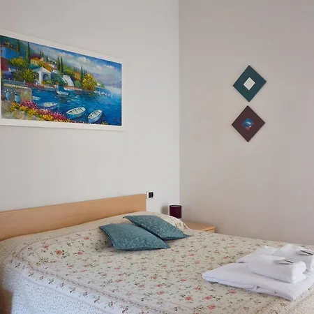 Apartment Re Lear *